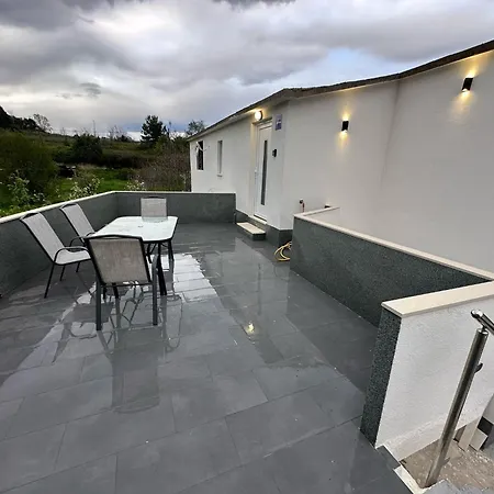 Little Dream Apartment Split