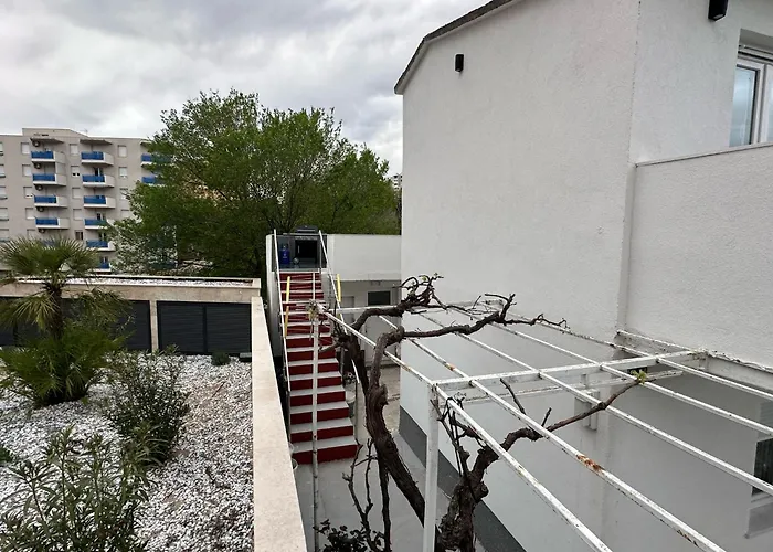 Little Dream 아파트 *